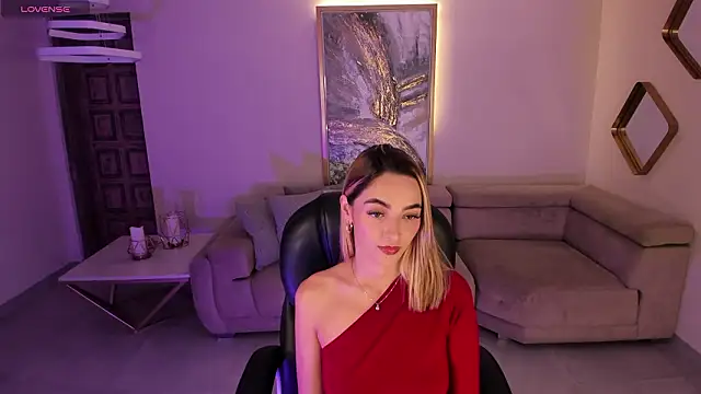 Snapshot of MelissaMoore_ chatting on February 2026 02:31:01 AM MelissaMoore online show from February 2026 02:31:01 AM