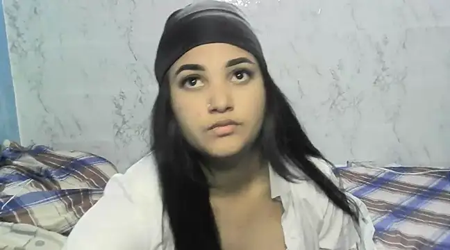 shayna all online show from February 2025 08:47:01 PM