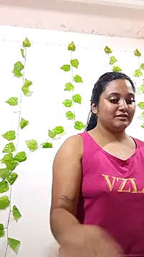 shayna all online show from September 2025 10:11:01 PM