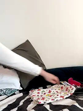 Patriciamoura69 online show from September 2025 06:45:01 PM