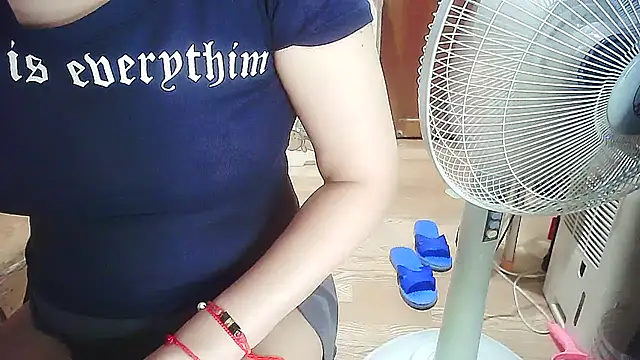 Snapshot of cindy01113520 chatting on December 2025 08:25:01 PM cindy01113520 online show from December 2025 08:25:01 PM