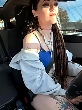 BlaizeyBBy online show from November 2025 12:10:01 AM