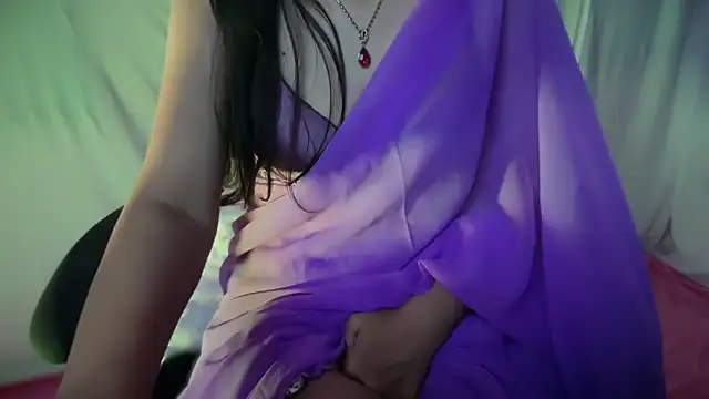 Queen Angelena online show from September 2025 06:22:02 PM