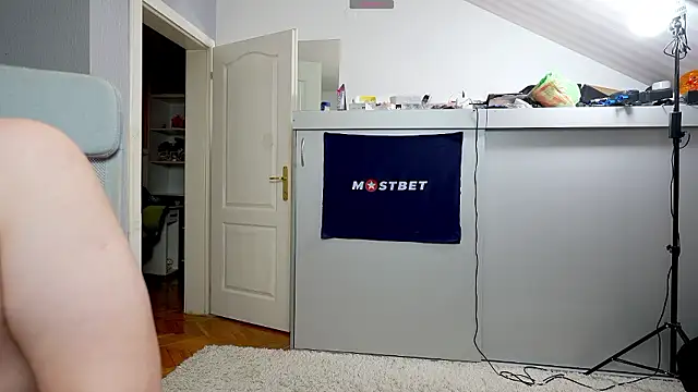 Snapshot of foxeslovefoxes chatting on December 2024 02:38:02 PM foxeslovefoxes online show from December 2024 02:38:02 PM