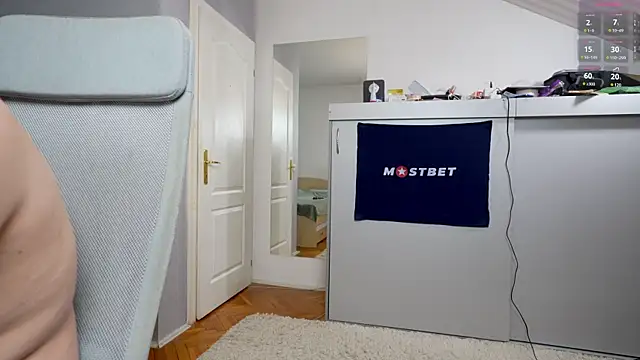 Snapshot of foxeslovefoxes chatting on December 2024 02:24:02 PM foxeslovefoxes online show from December 2024 02:24:02 PM