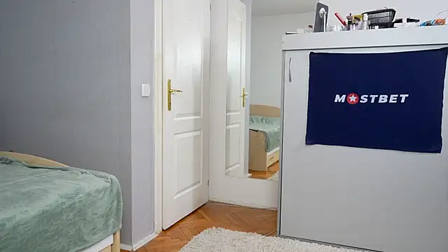 Snapshot of foxeslovefoxes chatting on December 2024 02:59:01 PM foxeslovefoxes online show from December 2024 02:59:01 PM