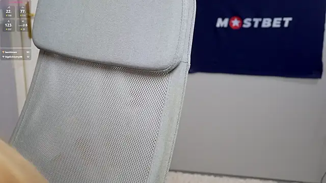 Snapshot of foxeslovefoxes chatting on December 2024 06:02:01 PM foxeslovefoxes online show from December 2024 06:02:01 PM