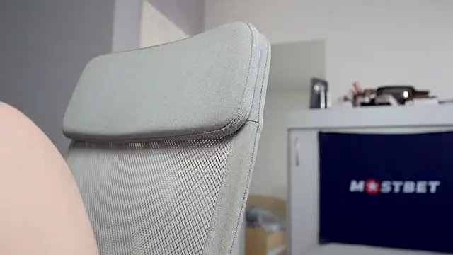 Snapshot of foxeslovefoxes chatting on December 2024 12:12:02 PM foxeslovefoxes online show from December 2024 12:12:02 PM