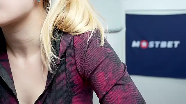 Snapshot of foxeslovefoxes chatting on January 2025 05:54:02 PM foxeslovefoxes online show from January 2025 05:54:02 PM