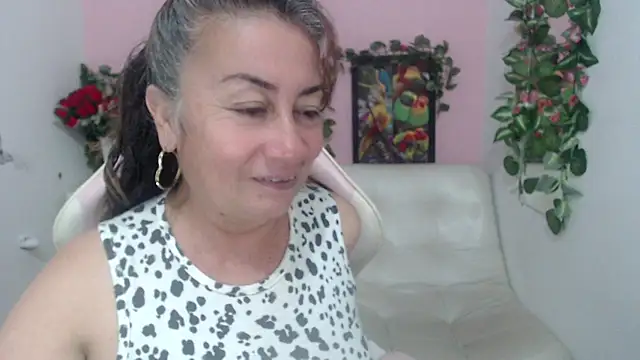 stepmother 105 online show from September 2025 04:55:02 PM