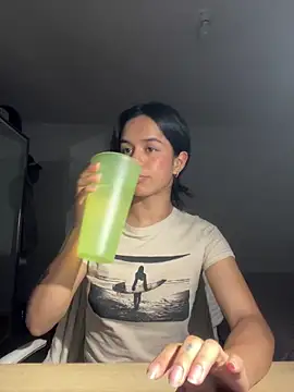 Snapshot of xlovelygirlx chatting on January 2025 01:30:01 AM xlovelygirlx online show from January 2025 01:30:01 AM