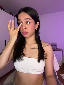 Snapshot of xlovelygirlx chatting on March 2025 12:07:02 AM xlovelygirlx online show from March 2025 12:07:02 AM