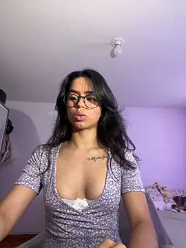 Snapshot of xlovelygirlx chatting on March 2025 09:32:02 PM xlovelygirlx online show from March 2025 09:32:02 PM