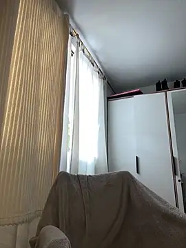 Snapshot of xlovelygirlx chatting on October 2025 05:00:01 PM xlovelygirlx online show from October 2025 05:00:01 PM