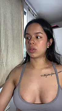 Snapshot of xlovelygirlx chatting on October 2025 05:45:01 PM xlovelygirlx online show from October 2025 05:45:01 PM