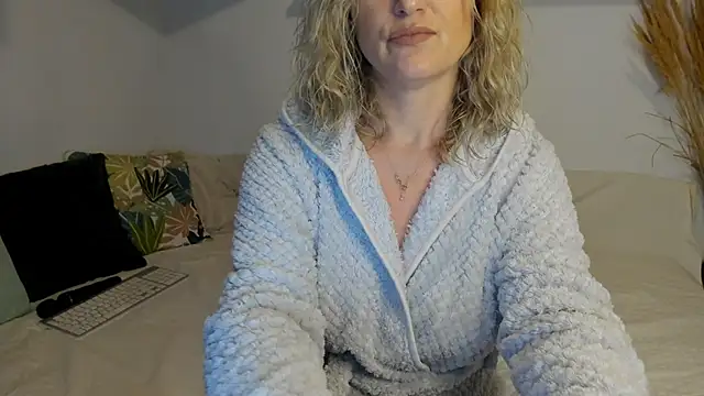 Snapshot of Jadore_able chatting on February 2026 03:04:01 AM Jadore able online show from February 2026 03:04:01 AM