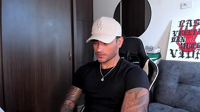 Alessandro Vanni online show from September 2025 12:09:02 PM