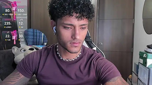 Alessandro Vanni online show from November 2025 12:37:02 PM