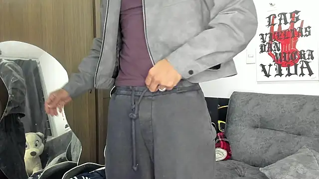 Alessandro Vanni online show from February 2026 12:36:01 AM