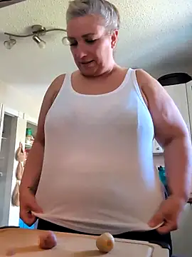 Canadian BBW online show from April 2026 07:47:01 PM