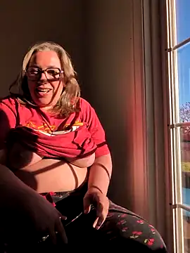 Canadian BBW online show from April 2026 02:14:02 PM