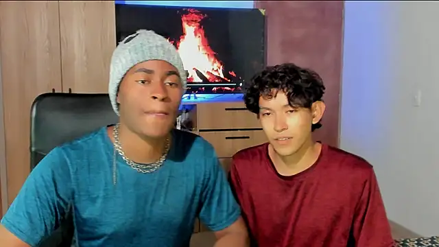 Snapshot of CrissBrownxxx chatting on May 2026 03:26:01 AM CrissBrownxxx online show from May 2026 03:26:01 AM