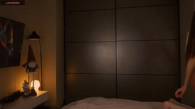  Miss Johansson  online show from December 2024 08:34:02 AM