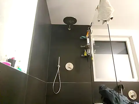 Prinzalbert7xh online show from January 2025 05:01:01 PM