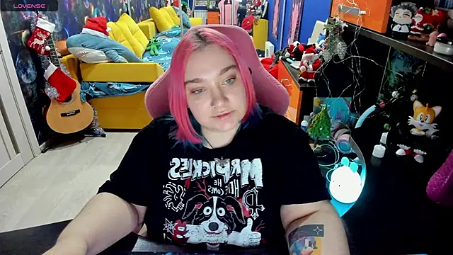 Softie Sofy online show from January 2025 12:18:01 PM