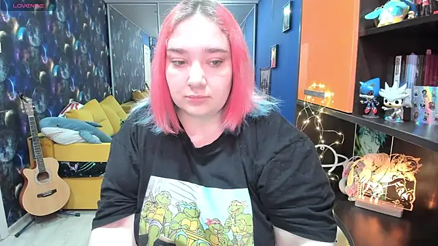 Softie Sofy online show from March 2025 05:13:02 AM