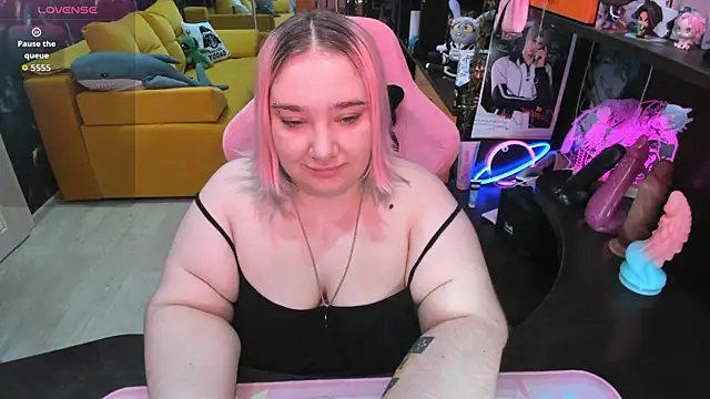 Softie Sofy online show from June 2026 03:44:01 AM