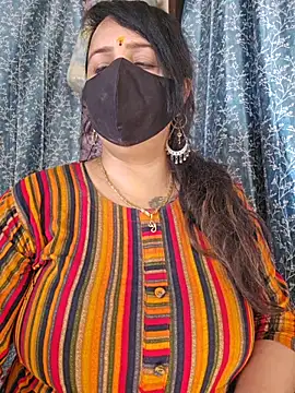 Snapshot of cute-tanvi chatting on May 2026 01:57:16 AM cute-tanvi online show from May 2026 01:57:16 AM