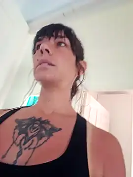 TassiTyne online show from November 2025 09:43:02 AM