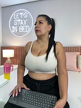 natural bigboobs online show from February 2025 07:35:01 PM