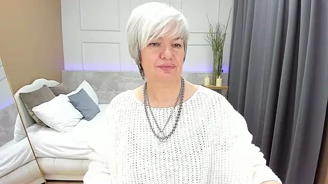 Snapshot of CarmenSoft chatting on December 2024 05:40:02 AM CarmenSoft online show from December 2024 05:40:02 AM