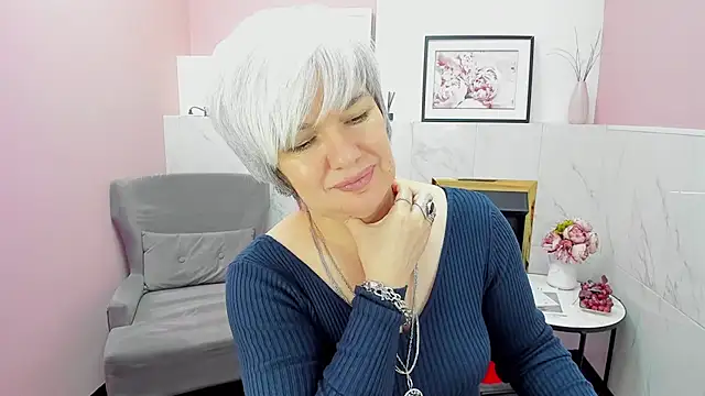 Snapshot of CarmenSoft chatting on December 2024 11:43:02 PM CarmenSoft online show from December 2024 11:43:02 PM