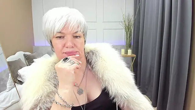 Snapshot of CarmenSoft chatting on December 2024 03:29:02 AM CarmenSoft online show from December 2024 03:29:02 AM