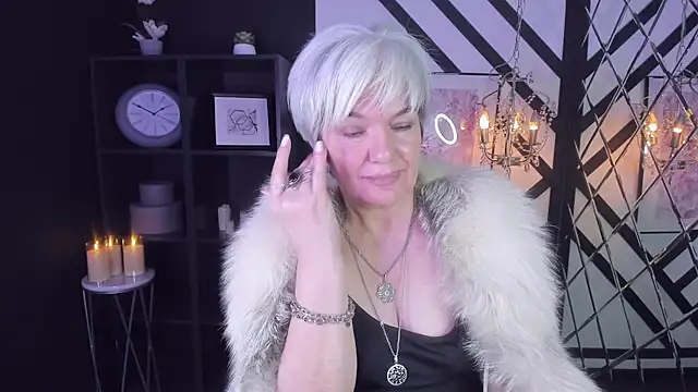 Snapshot of CarmenSoft chatting on December 2024 11:55:01 PM CarmenSoft online show from December 2024 11:55:01 PM