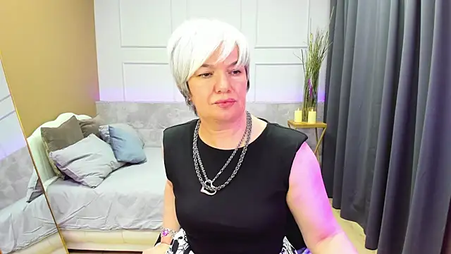 Snapshot of CarmenSoft chatting on January 2025 06:06:01 AM CarmenSoft online show from January 2025 06:06:01 AM