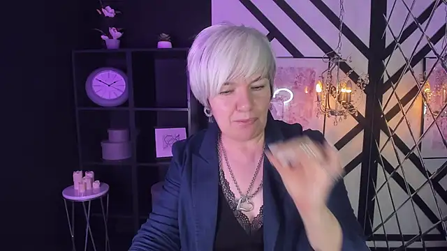 Snapshot of CarmenSoft chatting on January 2025 12:28:01 AM CarmenSoft online show from January 2025 12:28:01 AM