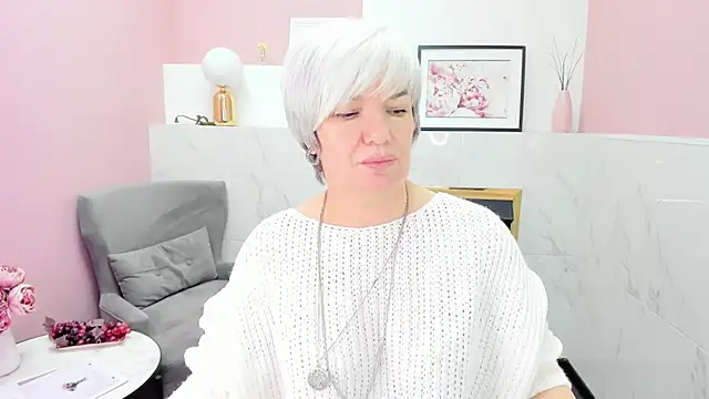 Snapshot of CarmenSoft chatting on January 2025 12:12:01 AM CarmenSoft online show from January 2025 12:12:01 AM