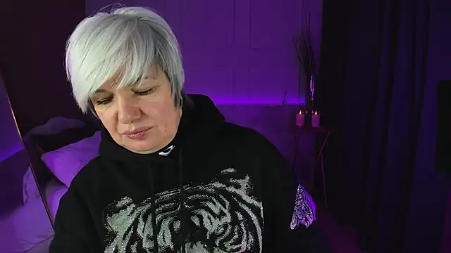 Snapshot of CarmenSoft chatting on February 2025 08:47:02 PM CarmenSoft online show from February 2025 08:47:02 PM