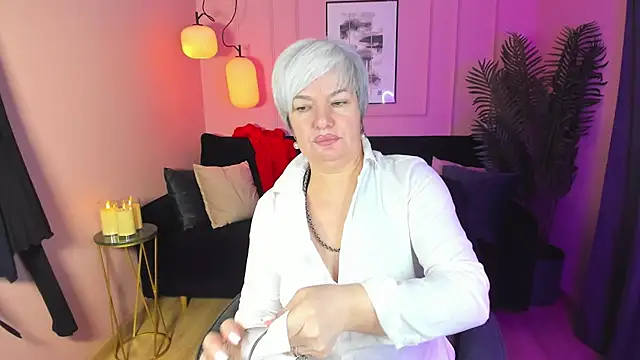 Snapshot of CarmenSoft chatting on February 2025 03:01:02 AM CarmenSoft online show from February 2025 03:01:02 AM