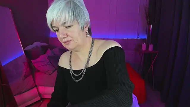 Snapshot of CarmenSoft chatting on February 2025 03:04:01 AM CarmenSoft online show from February 2025 03:04:01 AM