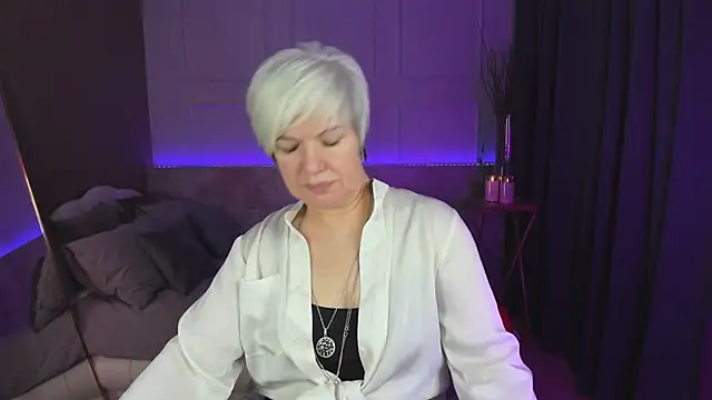 Snapshot of CarmenSoft chatting on March 2025 03:17:01 AM CarmenSoft online show from March 2025 03:17:01 AM