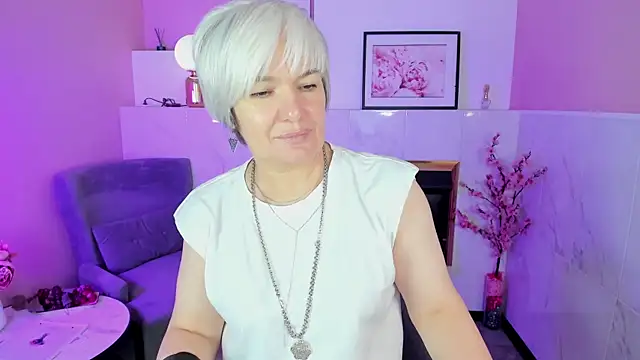 Snapshot of CarmenSoft chatting on September 2025 08:54:02 PM CarmenSoft online show from September 2025 08:54:02 PM