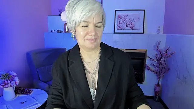 Snapshot of CarmenSoft chatting on September 2025 09:04:01 PM CarmenSoft online show from September 2025 09:04:01 PM