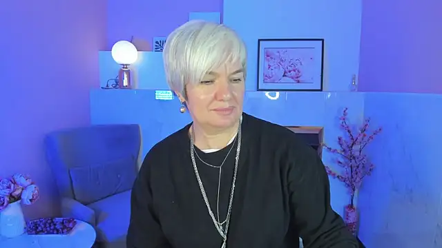 Snapshot of CarmenSoft chatting on September 2025 09:18:01 PM CarmenSoft online show from September 2025 09:18:01 PM