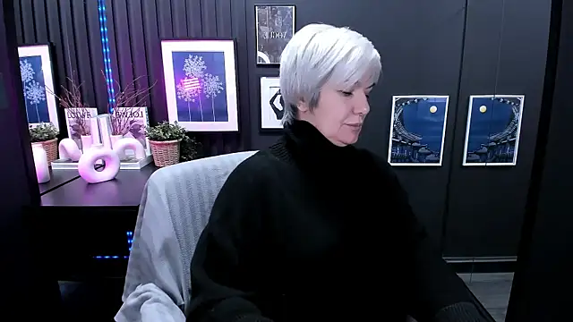 CarmenSoft online show from February 2026 09:05:02 PM