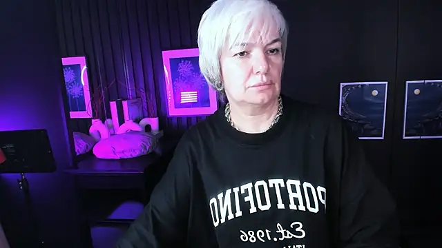 CarmenSoft online show from July 2026 05:11:01 PM